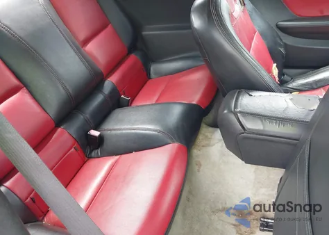 2011 Chevrolet Camaro 2Ls z USA, uszkodzony, nr VIN 2G1FA1ED9B9208677